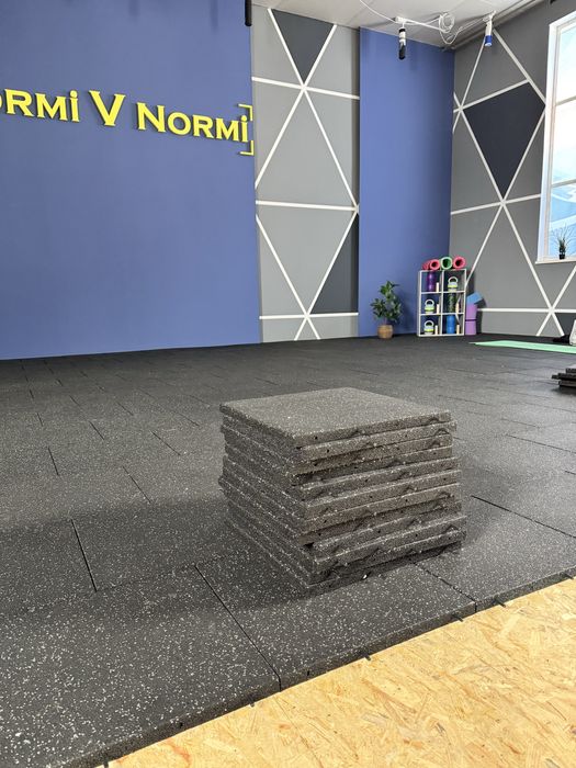 Профессиональное резиновое покрытие (плитка 30 мм)