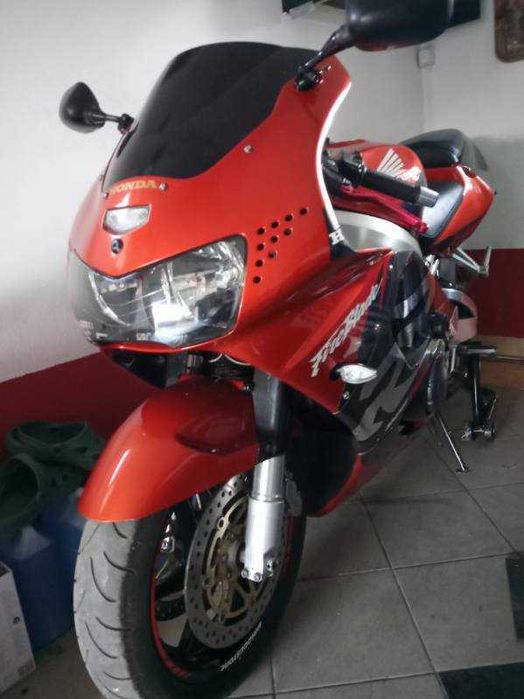 Honda CBR 900 RR