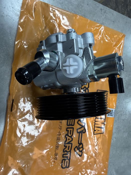 Насос гур toyota land cruiser prado / fj cruiser 44310-35750