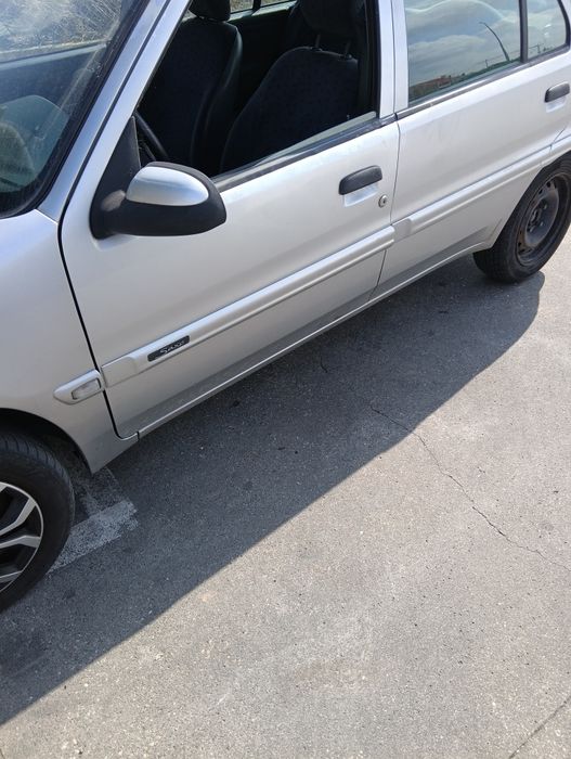 Vendo citroen saxo de 5 lugares a diesel