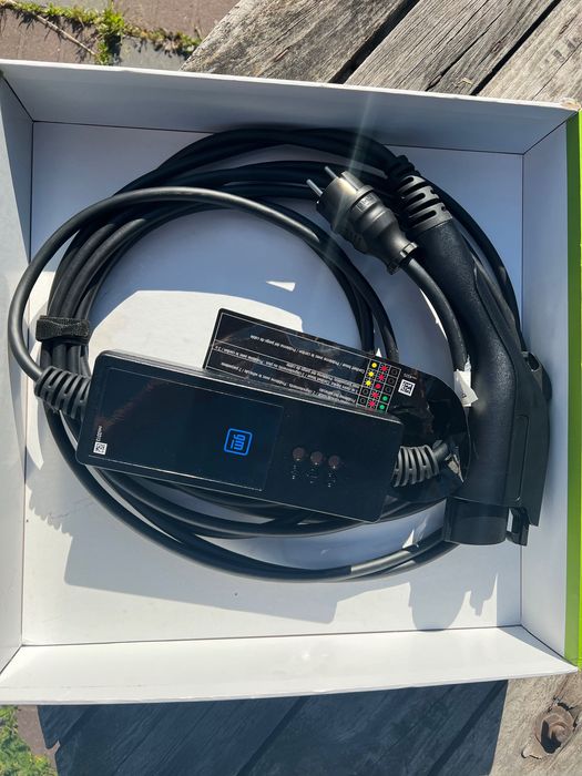 Зарядка Зарядна станція GM Bolt 2024