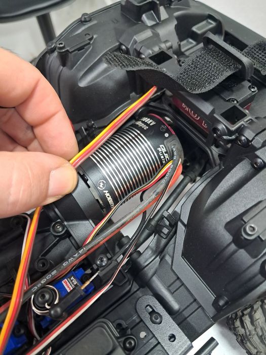 Usado Traxxas trx4 nissan terrano