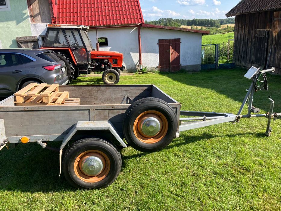Przyczepka podłodziowa towarowa , koła z kapslem - opony STOMIL 6.40-15, od (FSO Warszawa FSC Żuk)