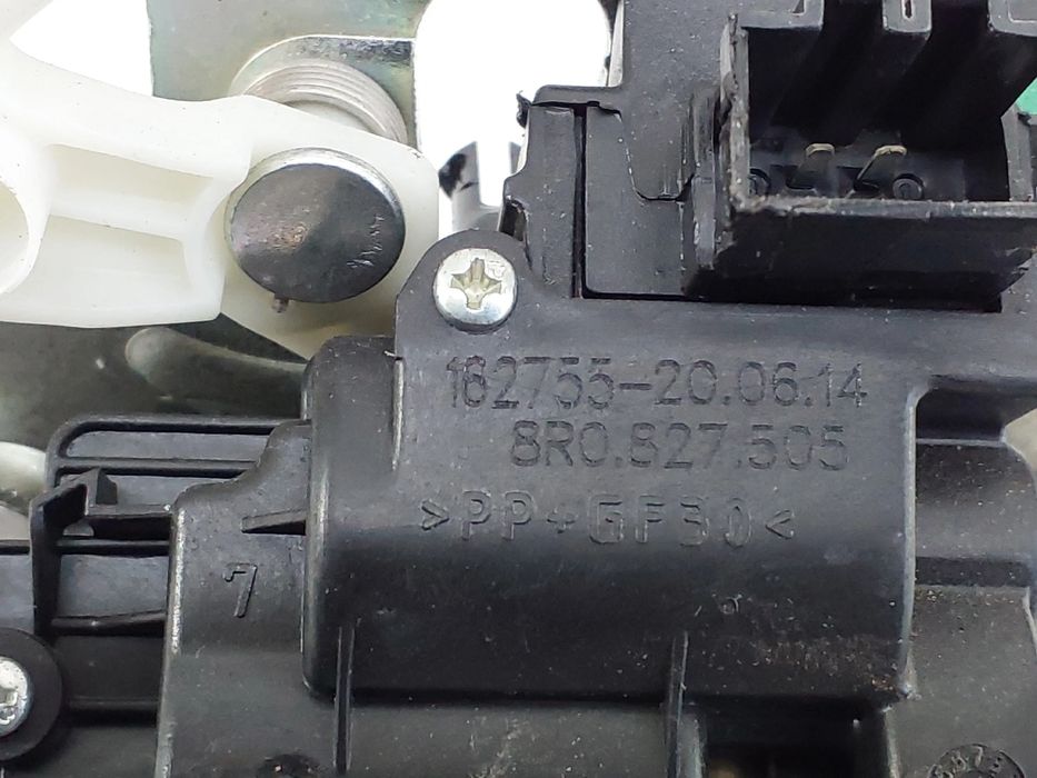 Fechadura / fecho da mala AUDI A3 (8V1, 8VK)