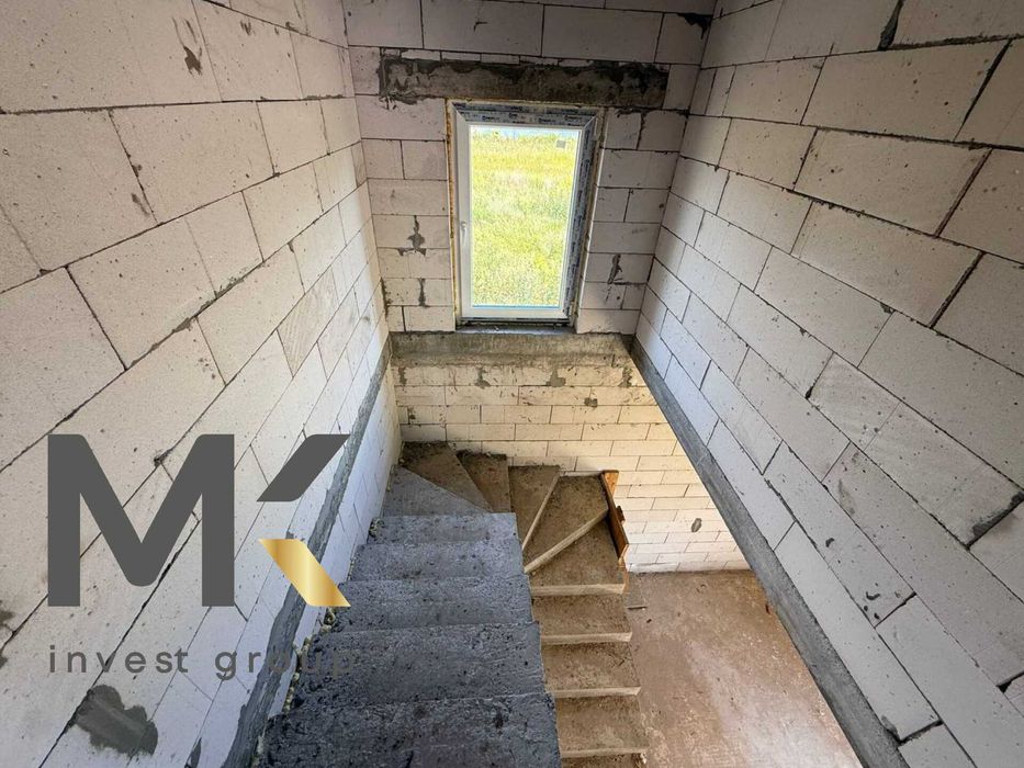 Будинок в Білогородці з гаражем