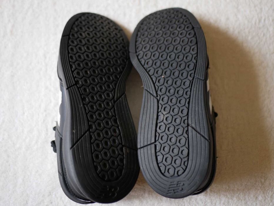 Кроссовки New Balance, размер 42.5