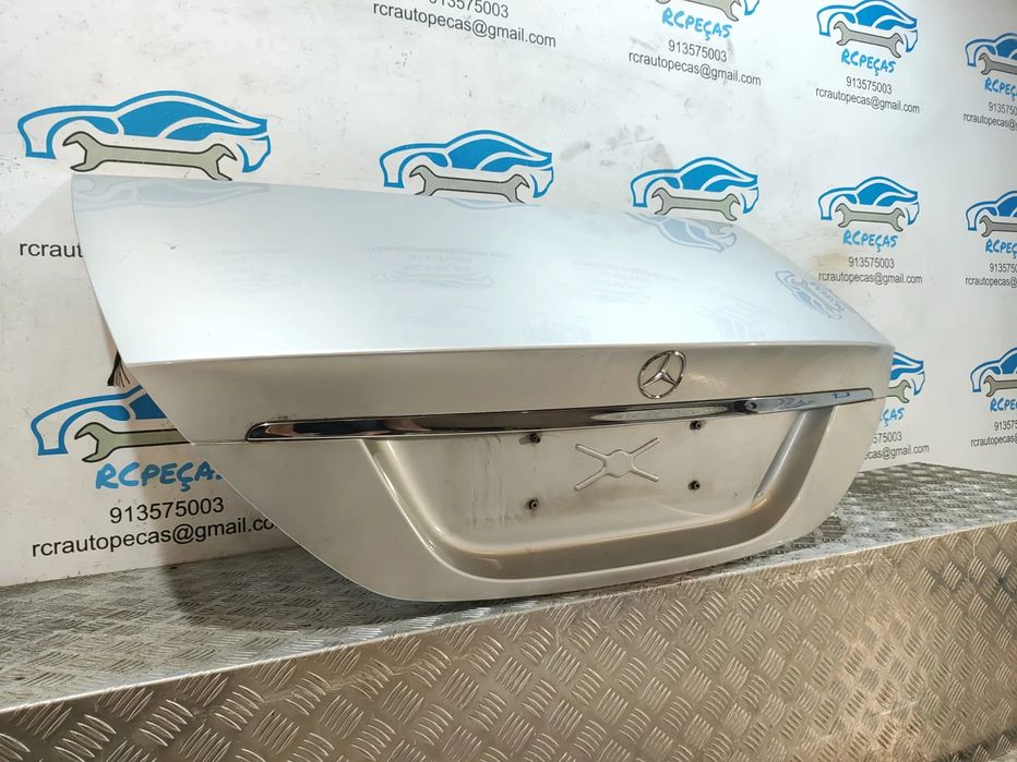 Porta Tampa Mala Mercedes Benz Class CLS W219 Fecho Puxador