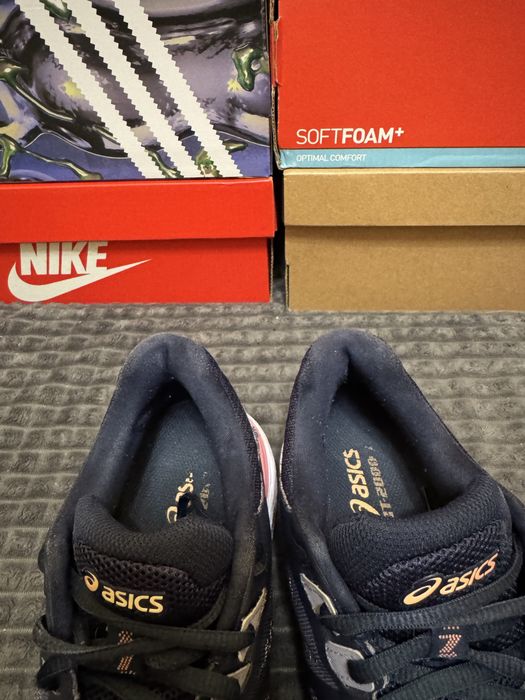 Кросівки для бігу  GT-2000 7 42(26,5см) оригінал