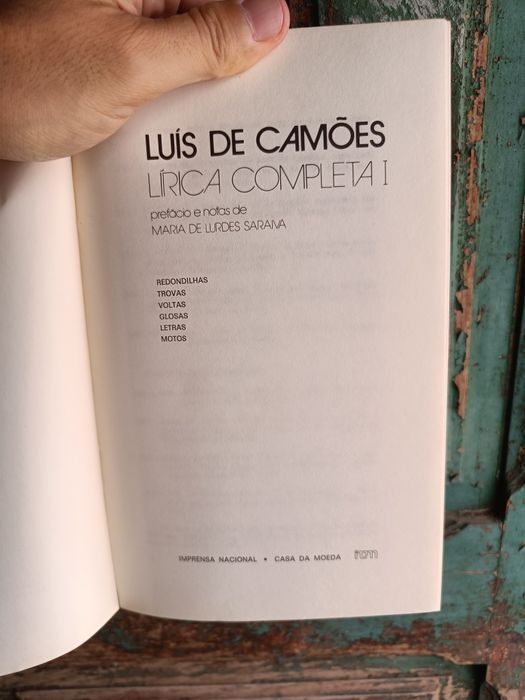Luís de Camões - Lírica Completa