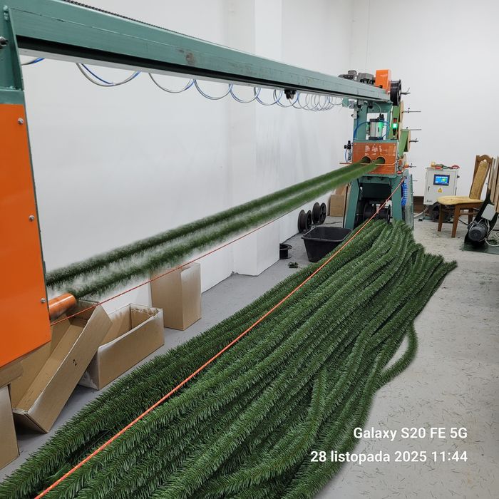 Igliwie sztuczne-choinkowe,baty,węże,girlanda do stroików  Producent