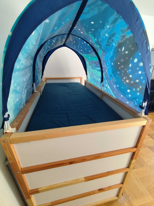 Łóżko IKEA Kura, łóżeczko piętrowe dla dzieci, baldachim, materac