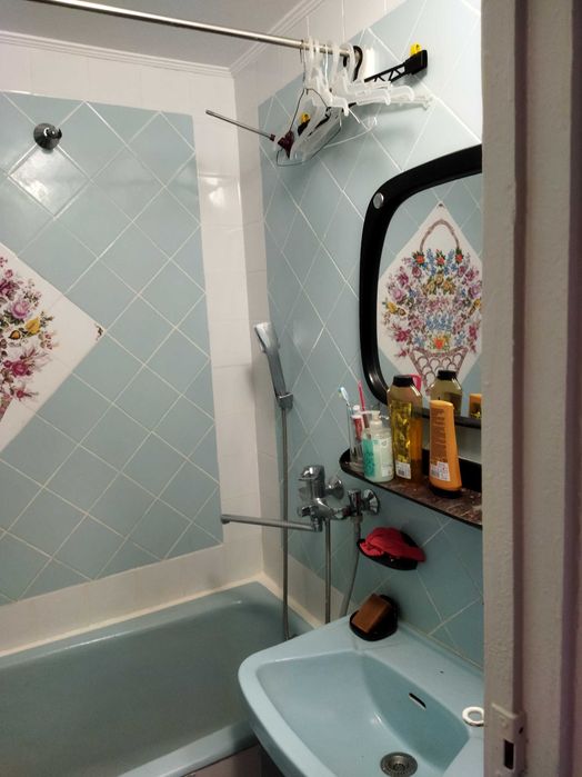 Кімната пр.Ч.Калини(Санта-Барбара).Вільна.