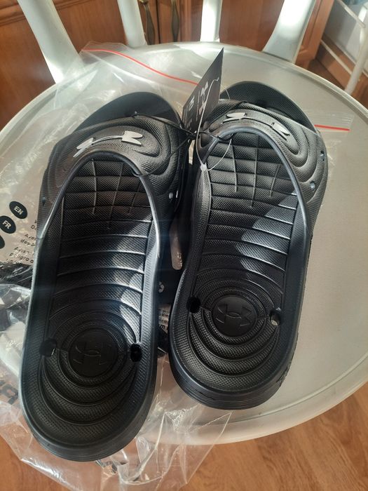 Nowe klapki męskie Under Armour rozmiar 44