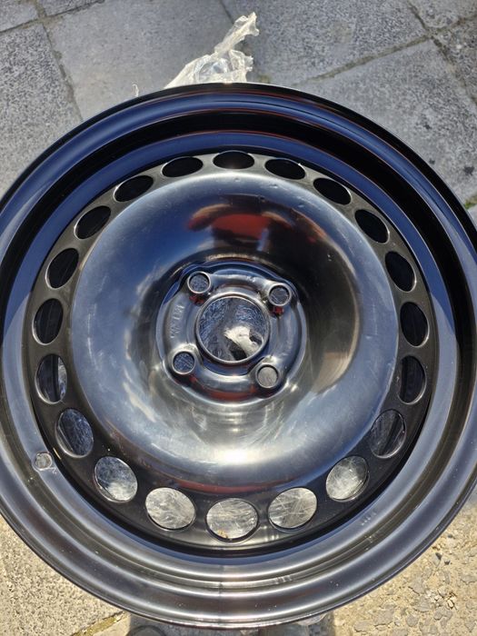 Felgi stalowe 14” Fiat Punto – komplet 4 szt. – malowane proszkowo – czarne
