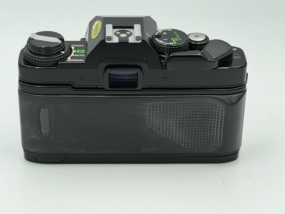 Olympus OM-40 Program + Zuiko Auto-S 50mm f/1.8 – stan TOP nowe uszczelnienia.