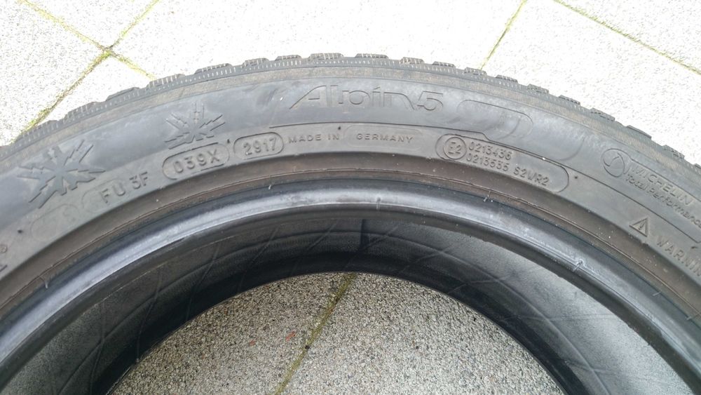 Opony Michelin Alpin 5 (215/55 R17) Cena za 2 Szt