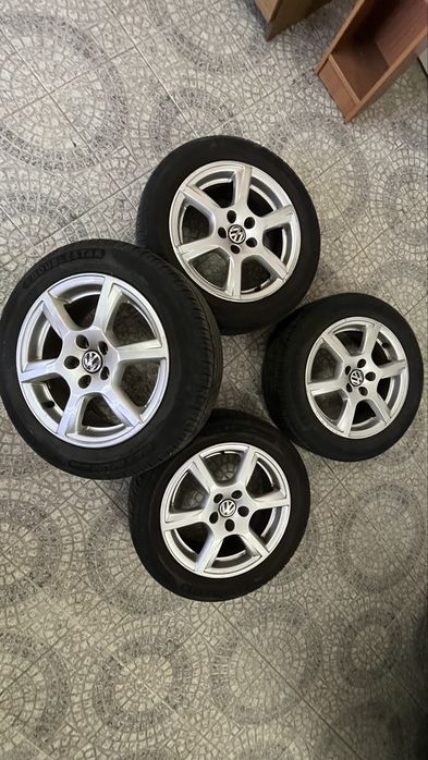 Jantes originais volkswagen Polo – R15 + pneus 195