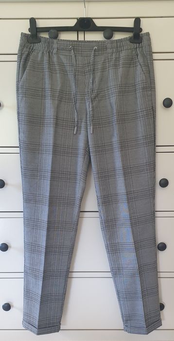 Spodnie Mohito w kratkę r.40