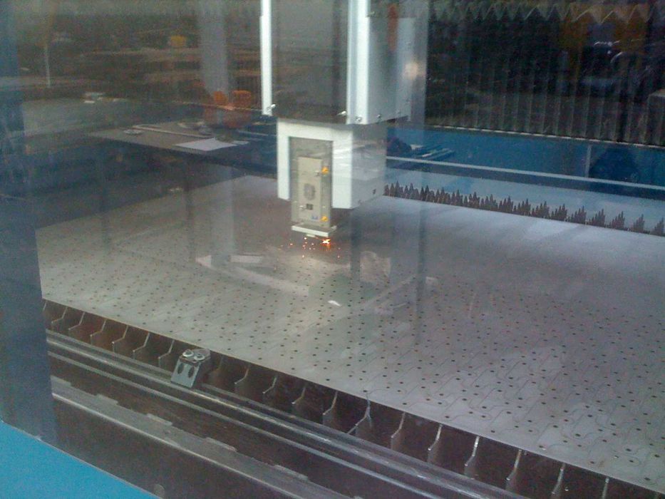 Máquina corte laser ADIRA LE 1530