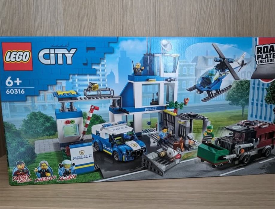 LEGO 60316 - Lego City Police Station