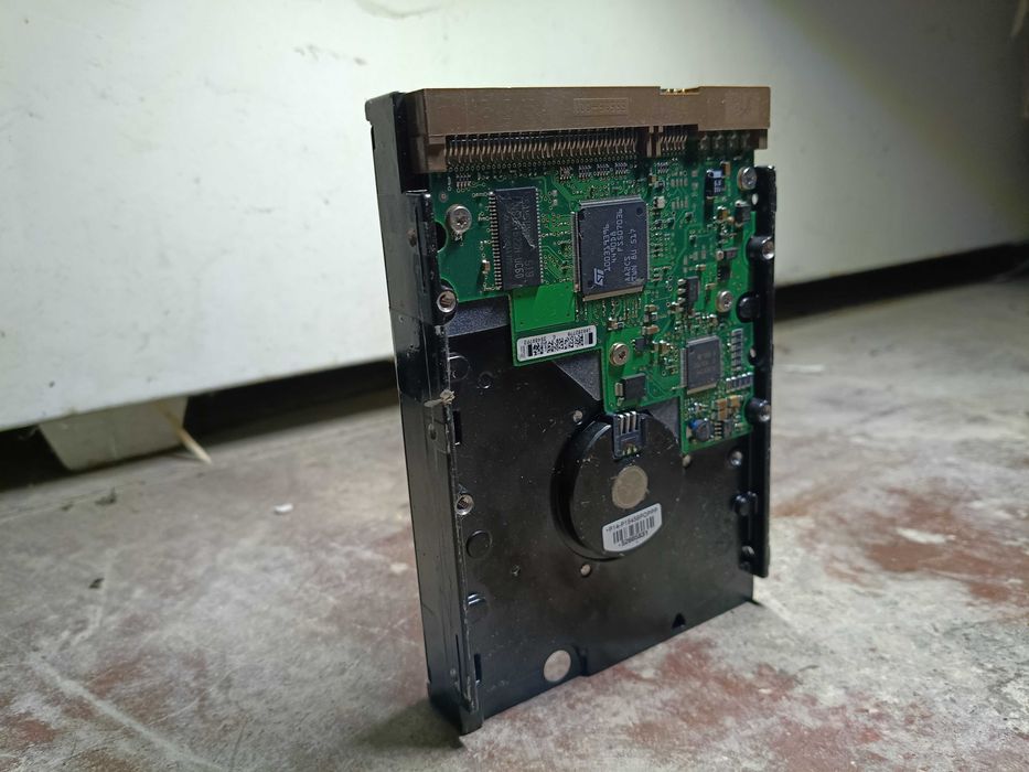 Podzespoły komputera, różne.