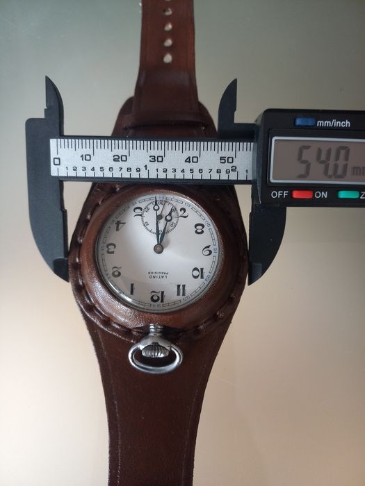 Relógio Bolso LATINO excelente, e bracelete nova, feita à mão.