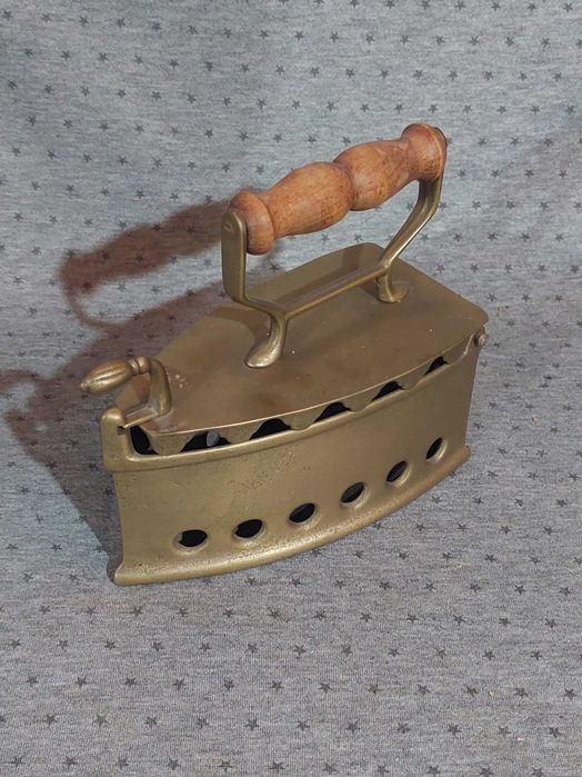 Ferros de engomar antigos