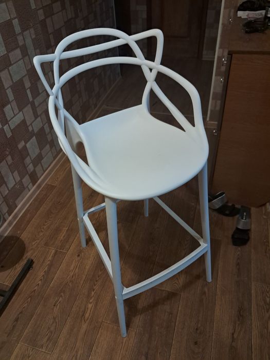 Продам барный стул