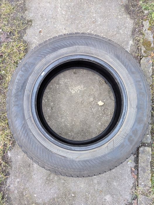 215/65/R16  Yokohama BluEarth
215/65/R16 2020