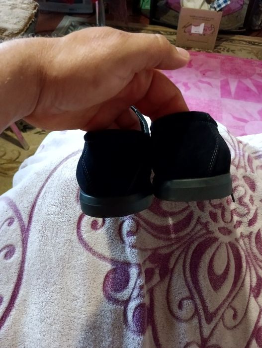 Продам замшевые мужские туфли