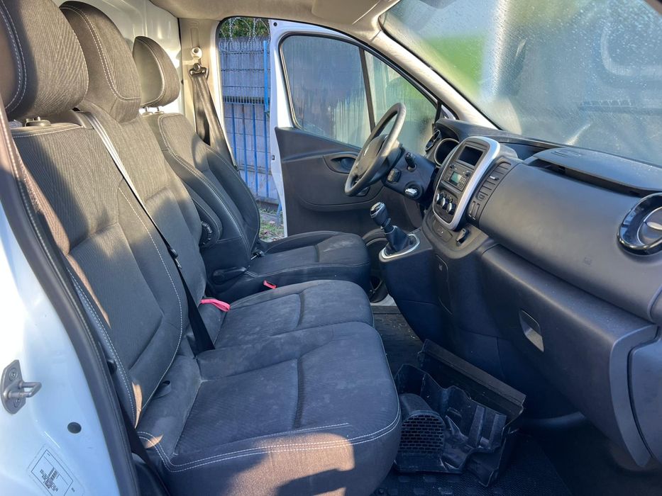 Renault Trafic III 2019  Przebieg  74000km Bezwypadkowy po kradzieży