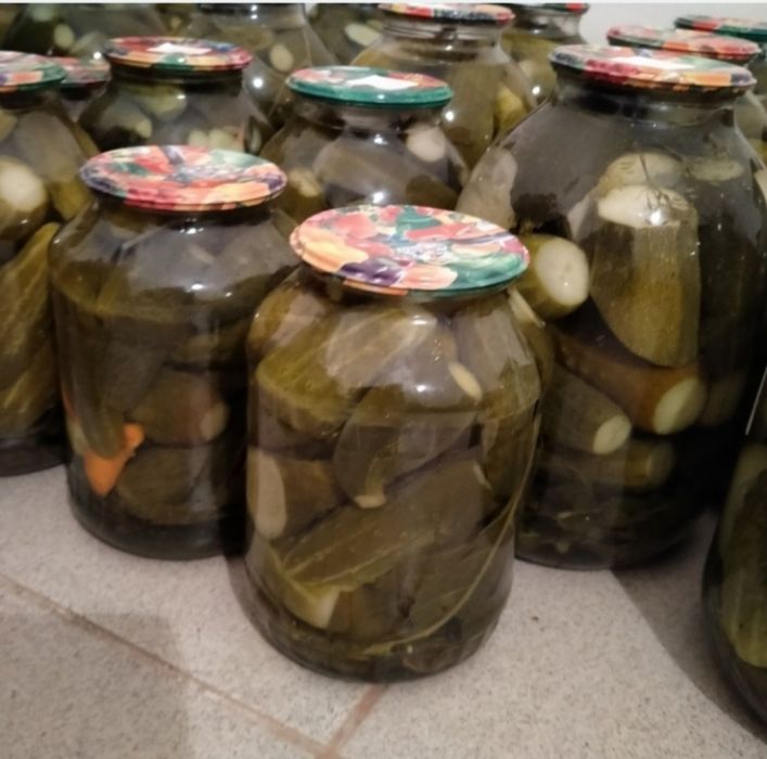 Огірки на закуску або салат