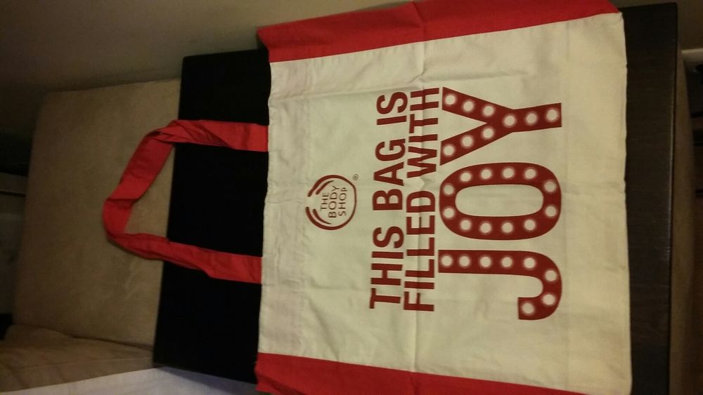 Sacos ecológicos 100% algodão The Body Shop (vários modelos )