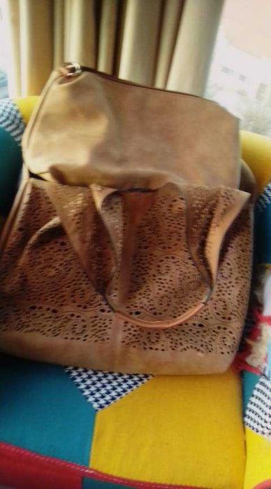 Carteira e mochilas de alta qualidade , novas ou como novas