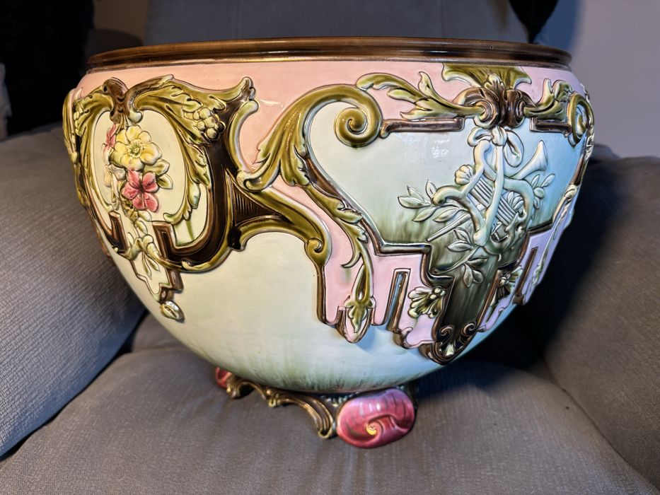 Misa Majolica Jardiniere
