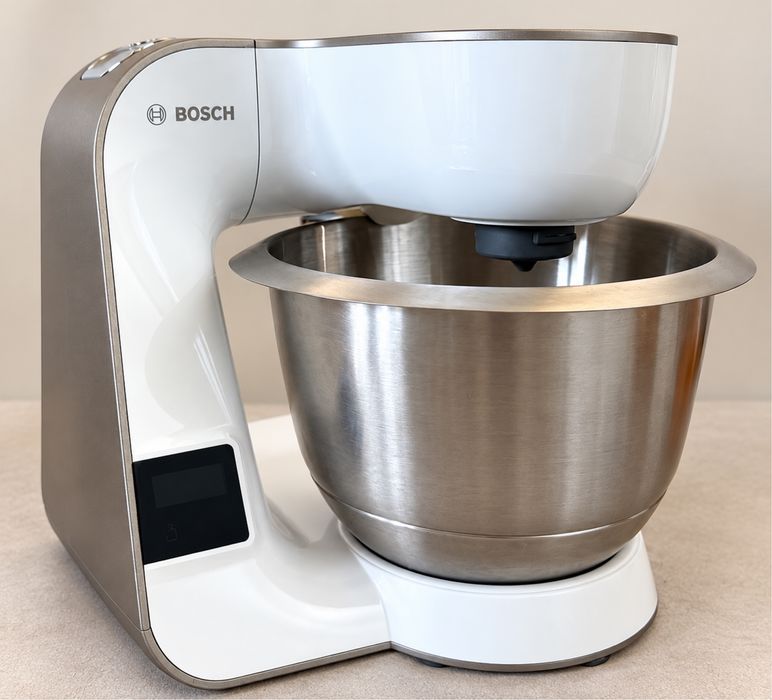 Bosch MUM6 1000W robot kuchenny + blender + szatkownica + wyciskarka + lody