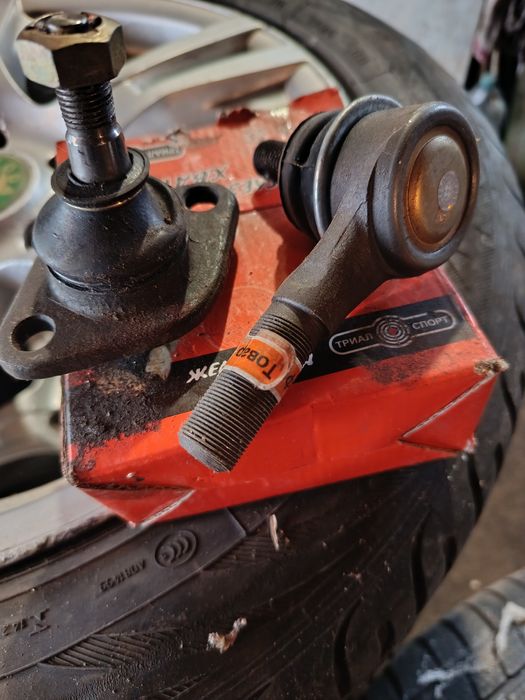 Продам комплект б/у запчастин на ваз 2101