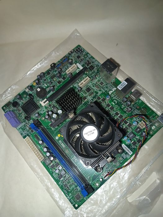 Набор компьютерных запчастей