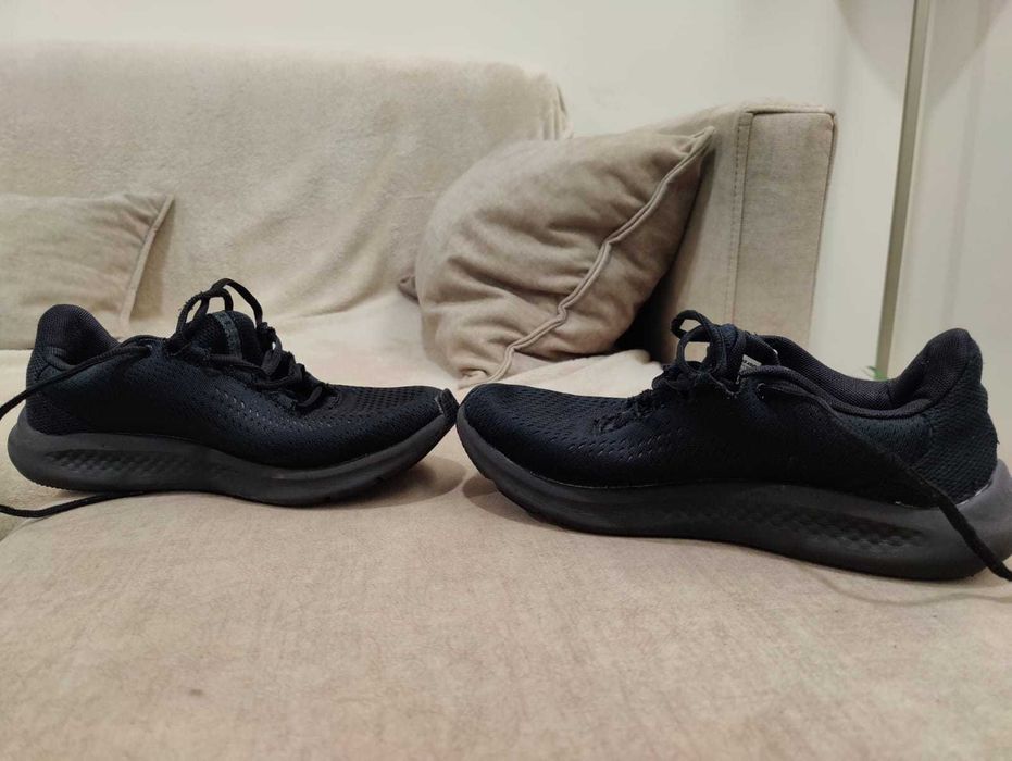 Sapatilhas Under Armour tam. 41 em excelente estado
