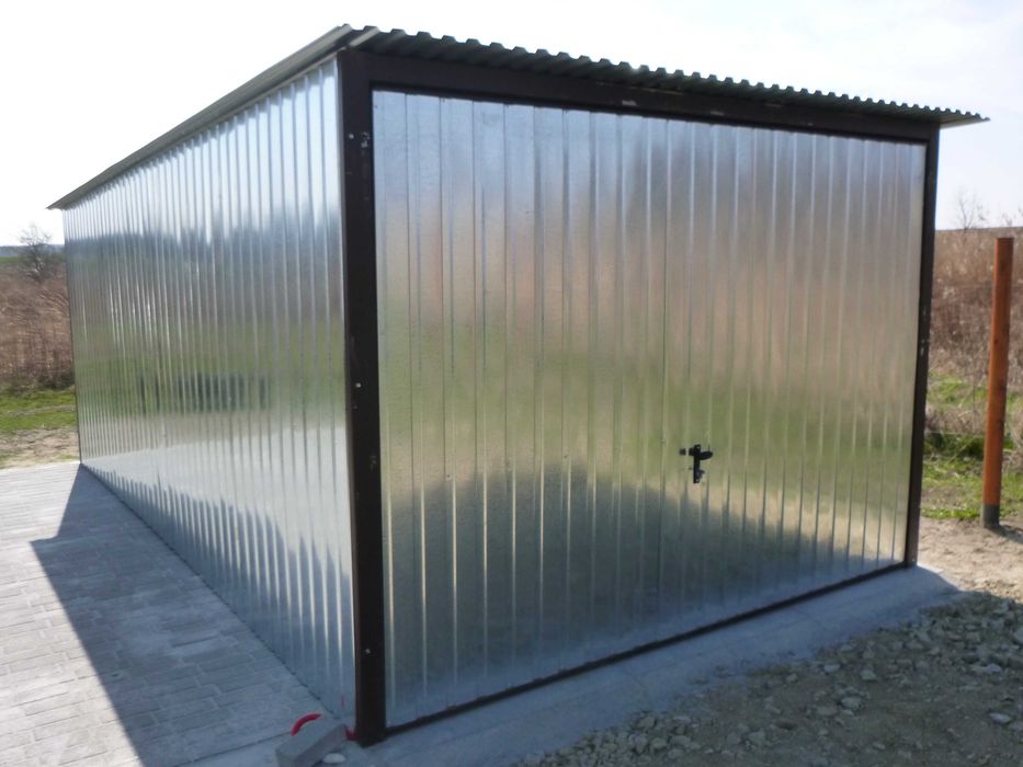 Blaszak Garaż blaszany 3x5 z bramą uchylną Wzmocniony Garaże 4x5 6x5