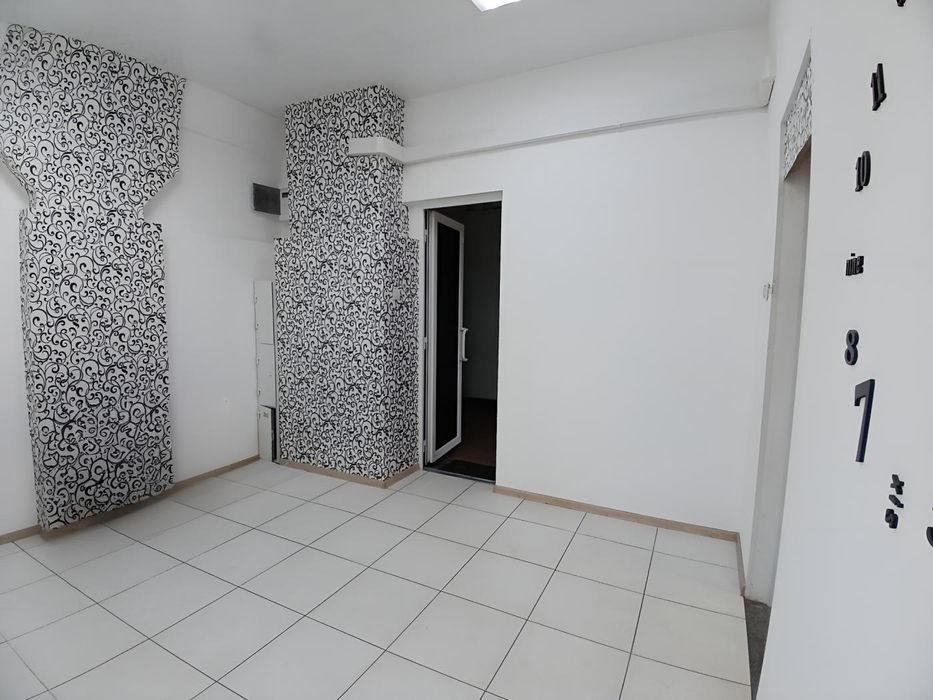 Офіс 49м2 до метро 5 хвилин