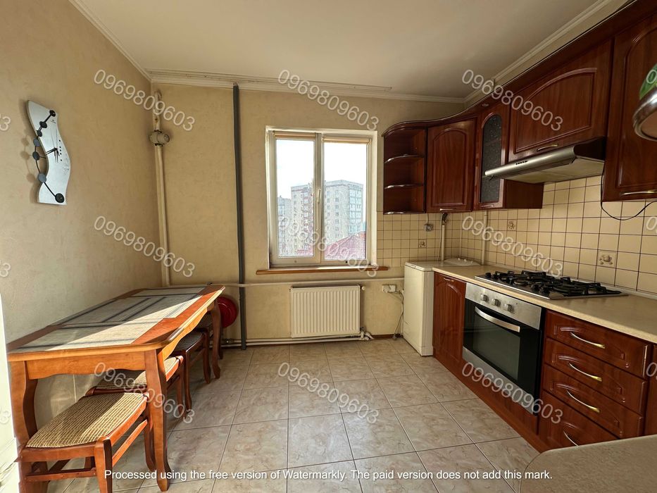 4-кімнатна квартира в м. Хмельницький (Озерна) Від власника!