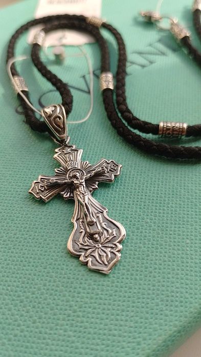 Шовковий шелковый шнурок 50 55 60 65 срібними серебряными вставками