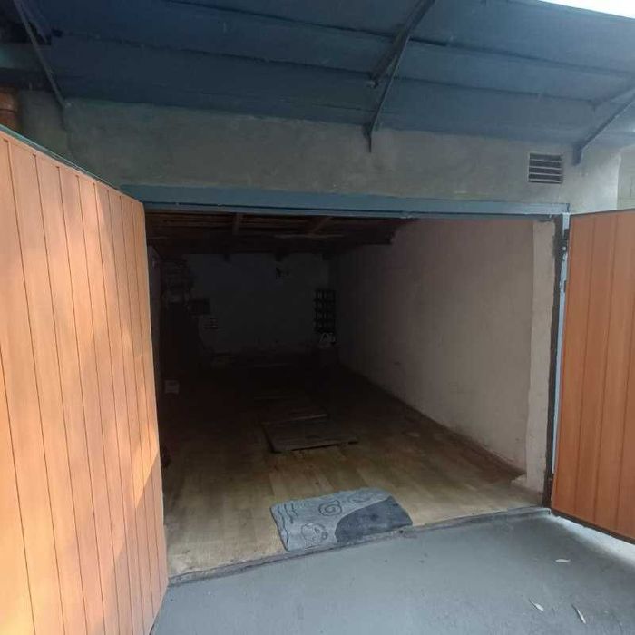 Продам гараж Павлово Поле, пр. Науки