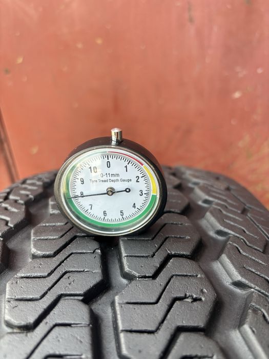 235/65/16c R16 Continental VancoFourSeason всесезонна 1 шт