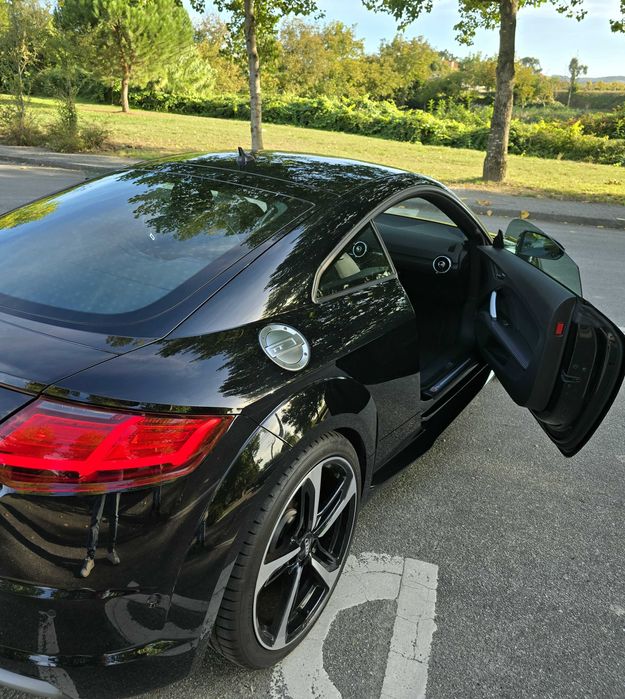 Audi TT  2.0TFSI Versão S-line