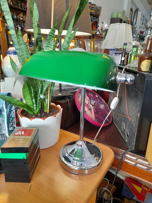 Candeeiro escritório, banqueiro, mesinha secretária tulipa vidro Novo