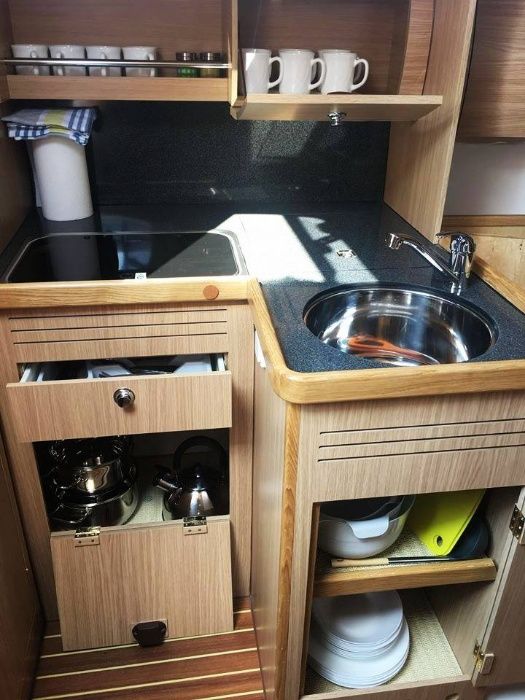 Czarter wynajem jachtu - Mazury 2026 - Giżycko ANTILA 27