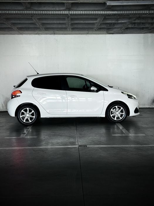 Peugeot 208 1.6 Hdi 2016/07