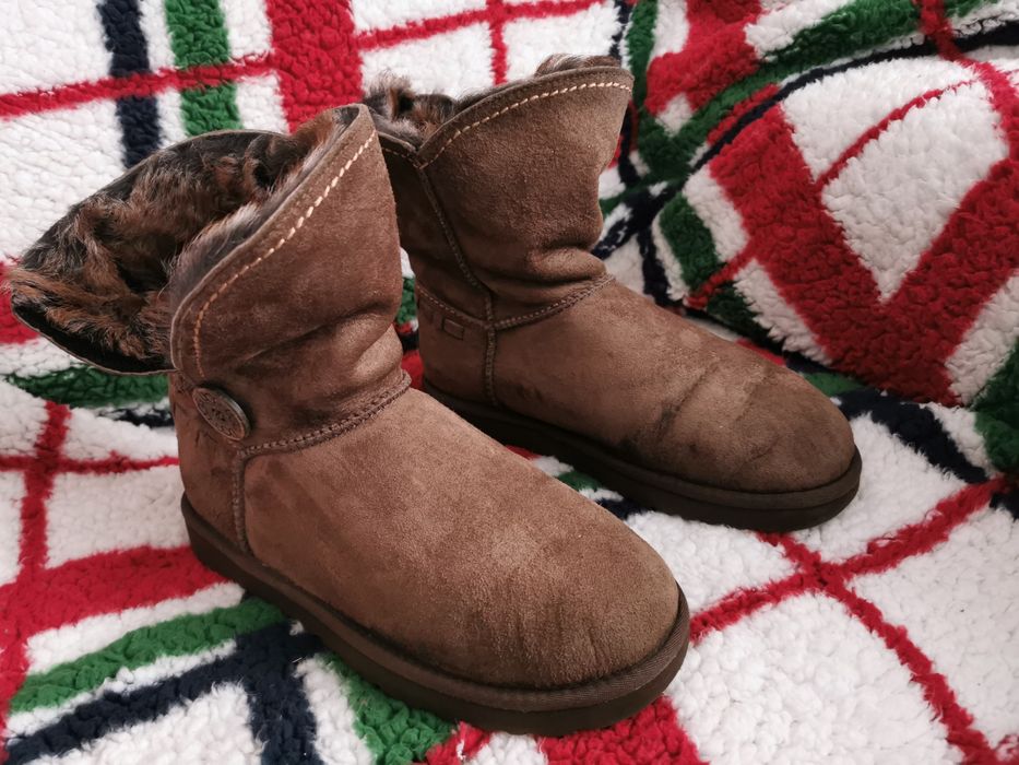 Ugg Australia Meadow Oryginalne śniegowce saszki mukluki 39